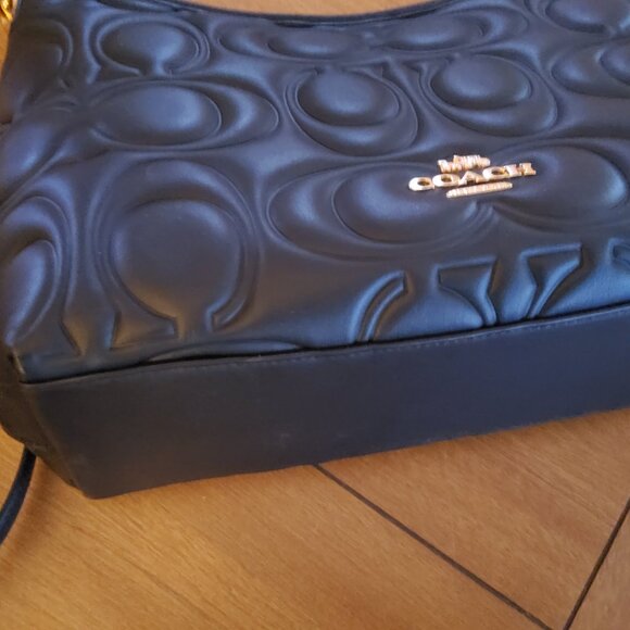 Like New Laurel Shoulder/Crossbody Bag in Signature Leather CZ178 - Picture 9 of 12